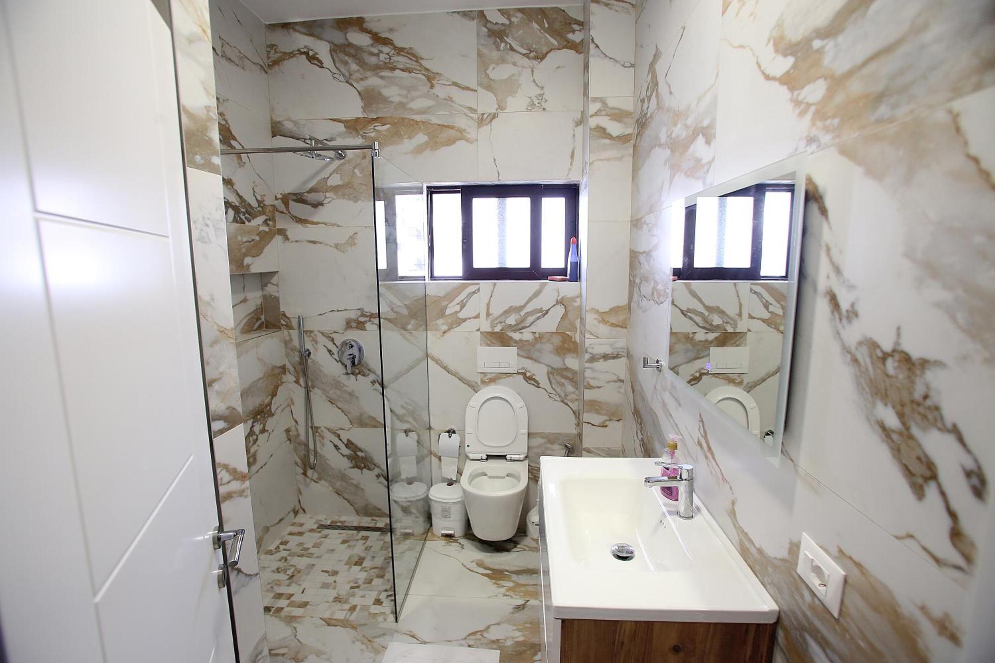 The Met Apartments Durres Exterior photo
