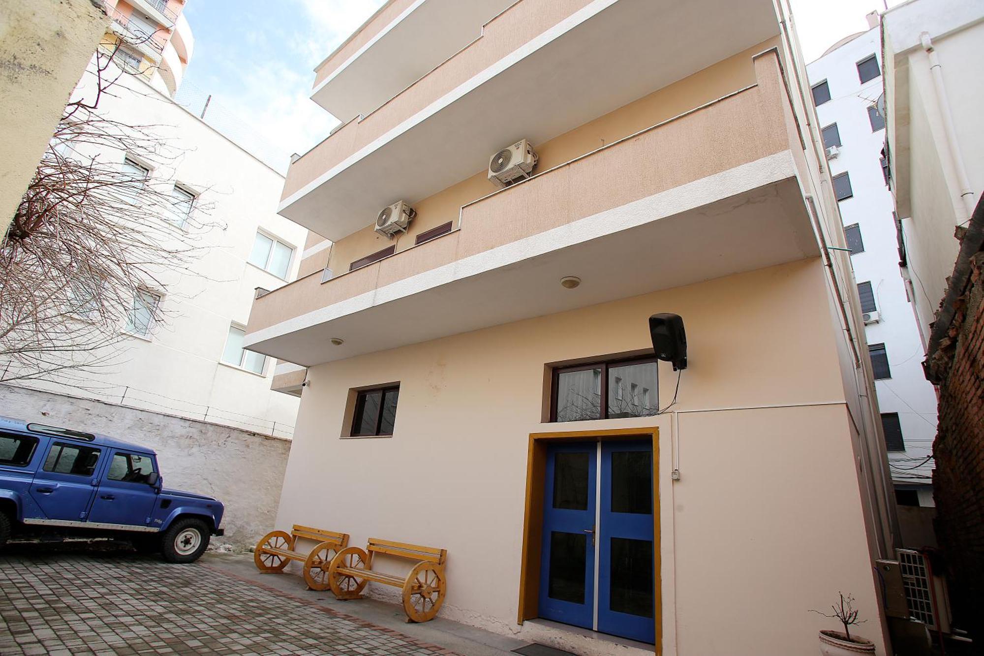 The Met Apartments Durres Exterior photo